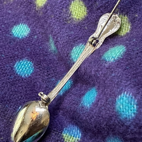 SPOON BROOCH VINTAGE SALT SPOON Silver Plated Victorian Replica Pin - Picture 6 of 10